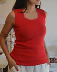 Kastamonu Soft Layer Top – Ribbed in red, featuring a soft ribbed texture for effortless layering.