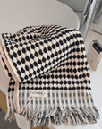 Pearl Turkish cotton hand towel in black and white, showcasing elegant design and artisanal craftsmanship.