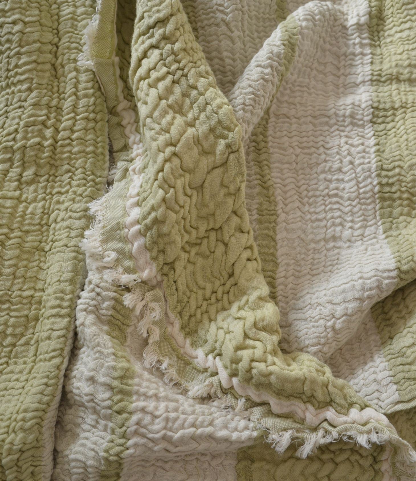 Organic Muslin Cotton Bed Blanket – 240 × 260 cm