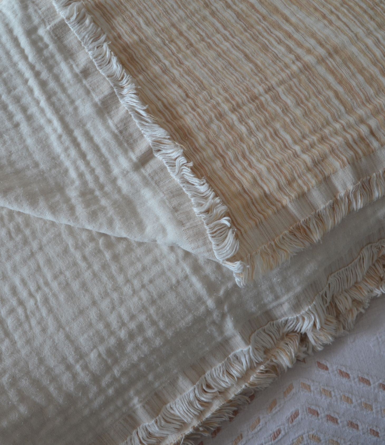 Organic Muslin Cotton Bed Blanket – 240 × 260 cm