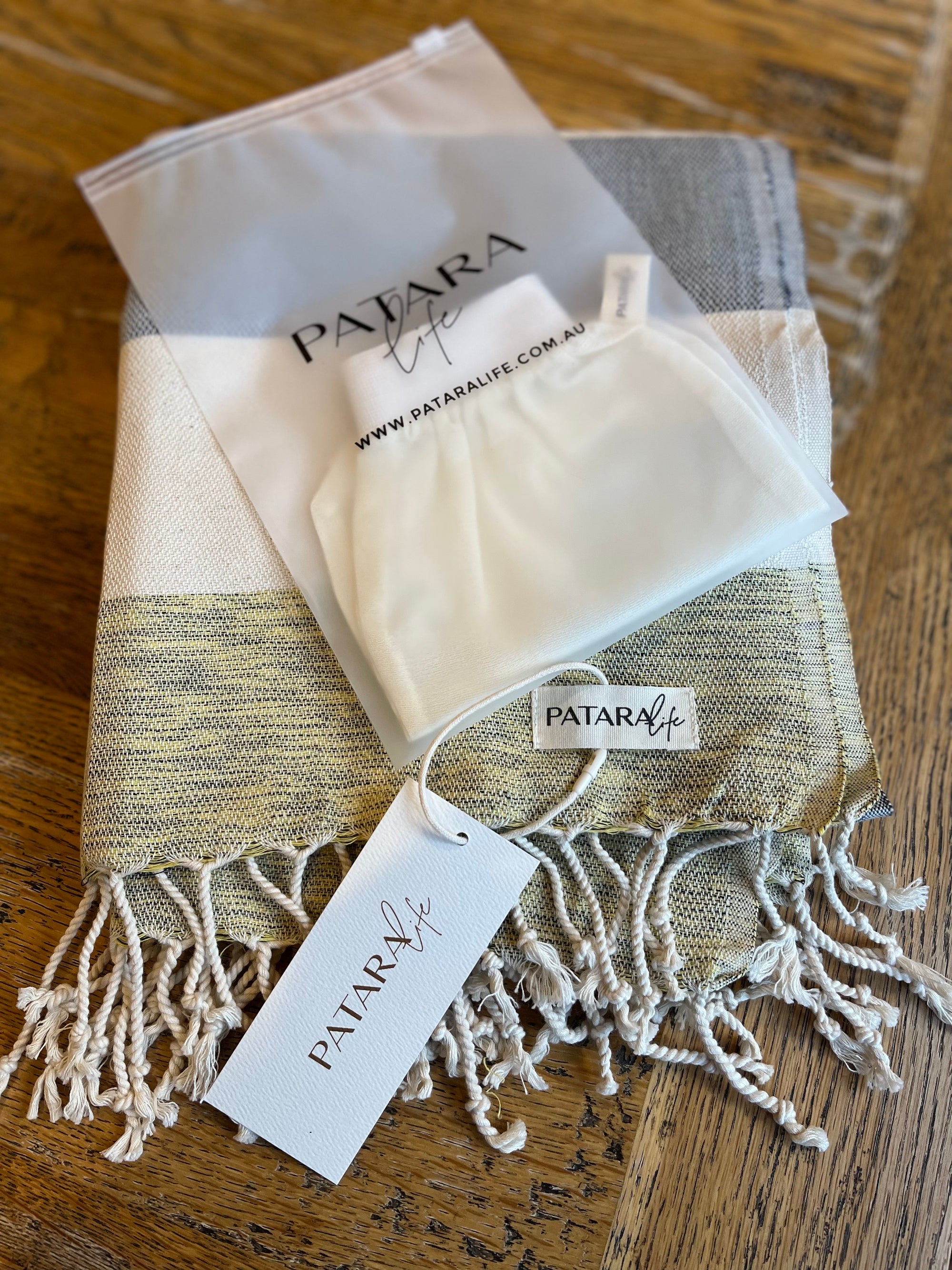 Patara Life Exfoliating Glove
